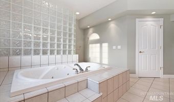 3057 Hwy 71, Cambridge, ID 83610