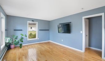 115 Country Hl, Brattleboro, VT 05301