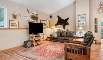14300 Cambridge Rd, Bonner, MT 59823