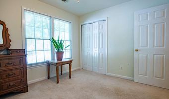 165 Spring Lk, Athens, GA 30605