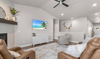 5008 CARLA Dr, Cheyenne, WY 82009