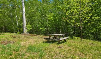 990 W Daniels Rd, Albany, VT 05820
