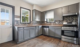 5231 Stark Ave, Ashtabula, OH 44004