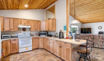 2 CR N2261, Alpine, AZ 85920