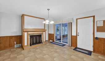 6809 Pilgrim Rd, Madison, WI 53711