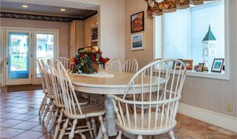276 Bonnet Point Rd, Narragansett, RI 02882