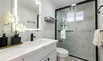 3058 Uaawa Pl, Honolulu, HI 96819