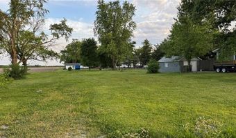 714 E Main St, Alhambra, IL 62001