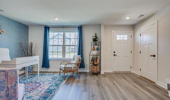 220 Anchor Way 3820, Aberdeen, NJ 07721