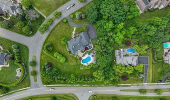 1 Stoneridge Dr, Albany, NY 12211