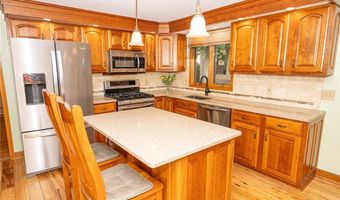 190 Wyeth Dr, Amherst, NY 14068