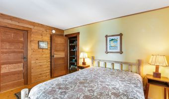 1048 Cottage Rd, Averill, VT 05903