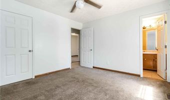 366 Ridgeview Dr, Auburn, GA 30011