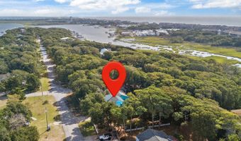 201 Hoop Pole Creek Dr, Atlantic Beach, NC 28512
