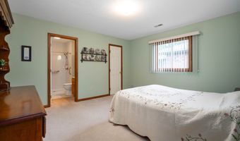 203 E 48th St, Anderson, IN 46013