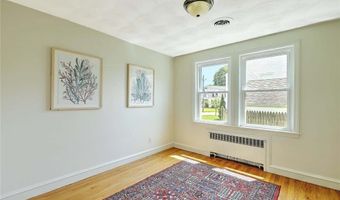 23 Robert Cir, Cranston, RI 02905