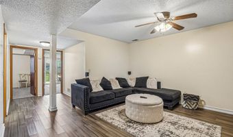 8582 134th St W, Apple Valley, MN 55124