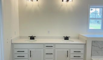 139 Hunter Ridge Dr, Boiling Springs, SC 29316