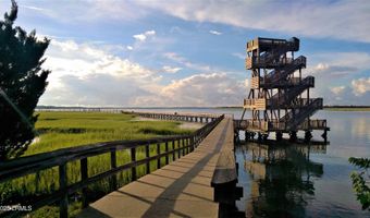 15 Meridian Rd, Beaufort, SC 29907