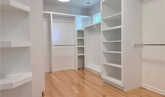 1060 Crabapple Trce, Alpharetta, GA 30004