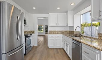 4905 Alicante Way, Oceanside, CA 92056