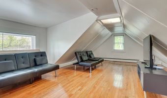 86 Pine Brook Rd, Bayonne, NJ 07035