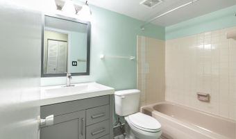 7802 DASSETT Ct T-3, Annandale, VA 22003
