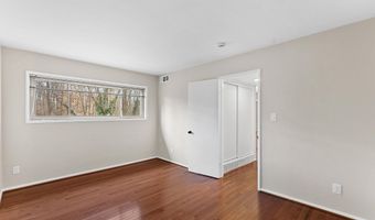 4227 AMERICANA Dr 102, Annandale, VA 22003
