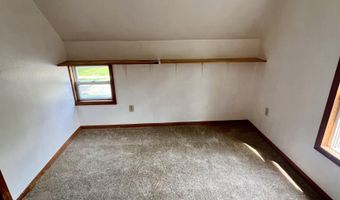823 Pine Ave, Alma, MI 48801