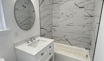 47 COTTAGE St, Bayonne, NJ 07002