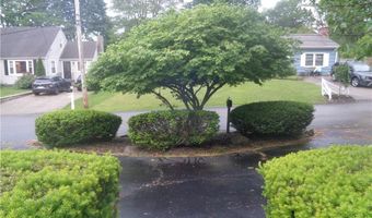 155 Lewiston St, Warwick, RI 02889