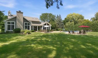23855 W Sarah Ct, Antioch, IL 60002