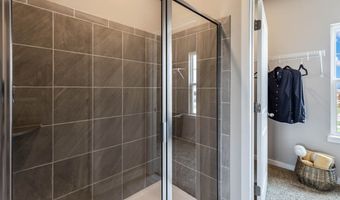 136 8TH Ave NE, Altoona, IA 50009
