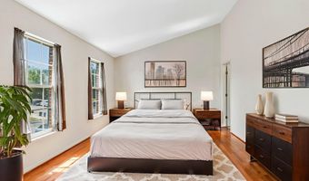7000 GATTON Sq, Alexandria, VA 22315