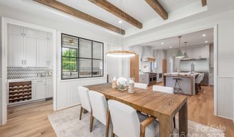 4021 Ridgecrest Ave, Charlotte, NC 28211