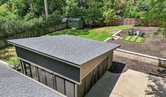 6038 Old Providence Rd, Charlotte, NC 28226