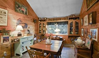 550 Twin Brook Ln, Coventry, RI 02816