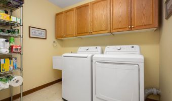 203 E 48th St, Anderson, IN 46013