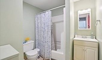 123 White St 123, Belmont, MA 02478