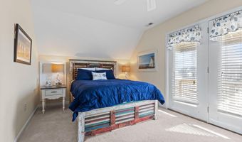 215 E Ft Macon Rd, Atlantic Beach, NC 28512