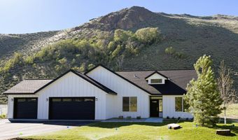 409 Rosewood Dr, Bellevue, ID 83313