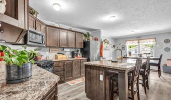 381 Westwoods, Amherst, OH 44001