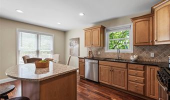 5712 Staely Ave, Affton, MO 63123