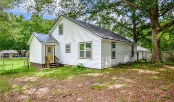 1706 SIMPSON St, Alexander City, AL 35010