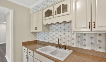 2129 Floyd Dr, Biloxi, MS 39531