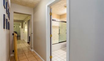 688 Saunders Hollow Rd, Barboursville, WV 25504