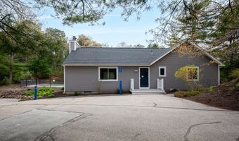 2 Beach Plum Lane U E, Bourne, MA 02532