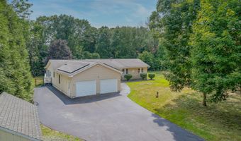 16 Gooseneck Hill Rd, Canterbury, CT 06331