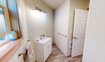 17638 LEWIS CREEK Rd, Brookings, OR 97415