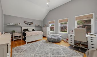 6 Biret Dr, Airmont, NY 10952